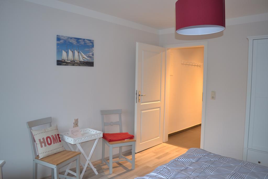 Hotel & Ferienunterkuenfte Hus Seeblick Fehmarn Rom bilde